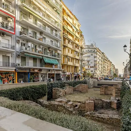 Nava In The Center Of